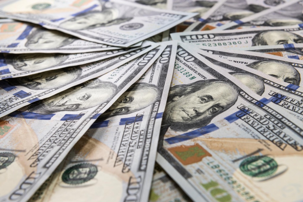 Владелец Oracle Ларри Эллисон может выйти в лидеры рейтинга миллиардеров