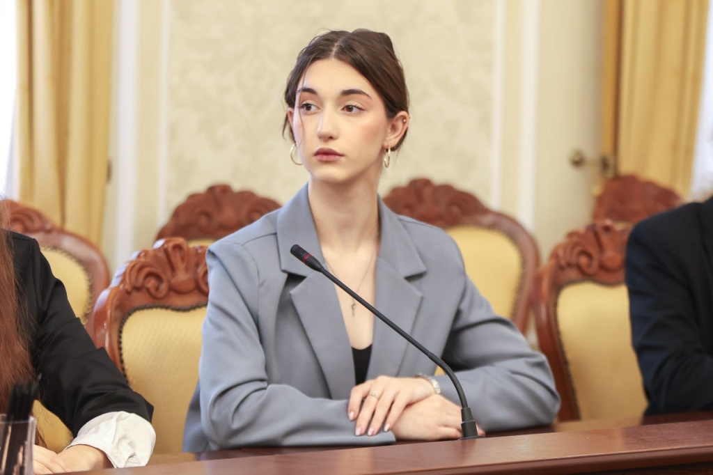 Сергей Петрин обсудил со школьниками их инициативы по созданию туристических троп в Воронеже