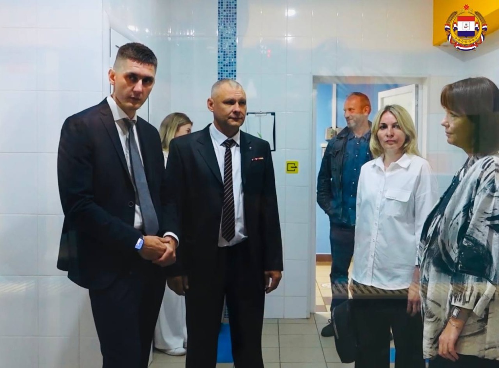 Министр спорта Мордовии провёл специальное занятие для участников программы «Герои среди СВОих» Министр спорта Мордовии провёл специальное занятие для участников программы «Герои среди СВОих»