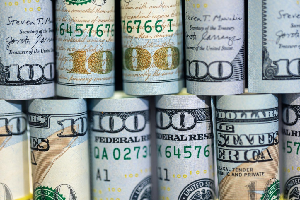 МВФ до сих пор не выплатил Украине транш в 700 млн долларов