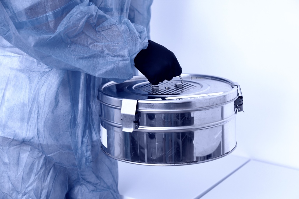 Криоконсервация: яйцеклетки на «хранении». Почему всё больше россиянок выбирают отложенное материнство