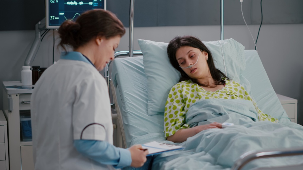 Врач: использовать препараты на основе семаглутида ради стройной талии – опасно!