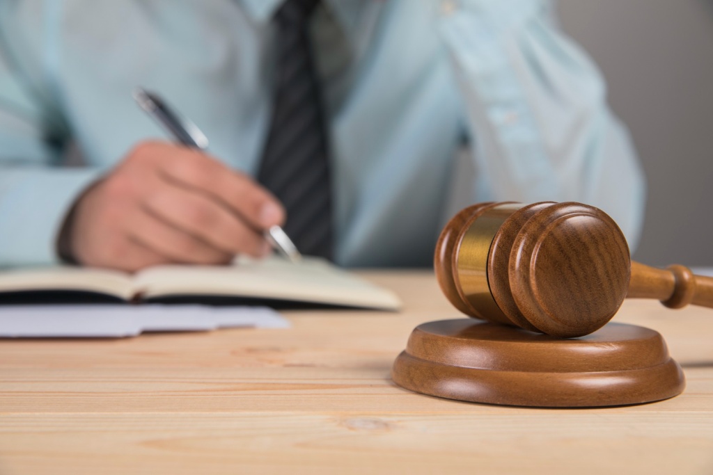 В Новосибирске директор фирмы будут судить за махинации при строительстве