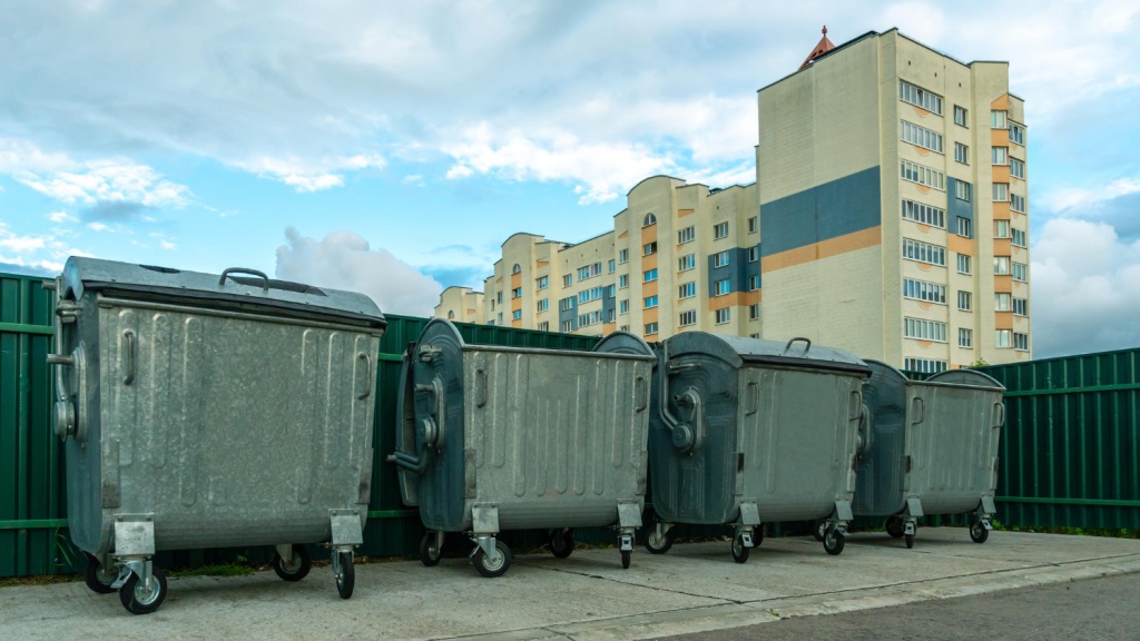 В Ульяновске по запросу жителей приводят в порядок контейнерные площадки