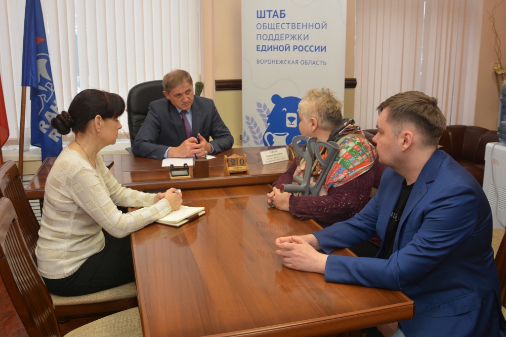 Проблемы микрорайона 1 Мая — на контроле депутата: Андрей Соболев провёл приём граждан