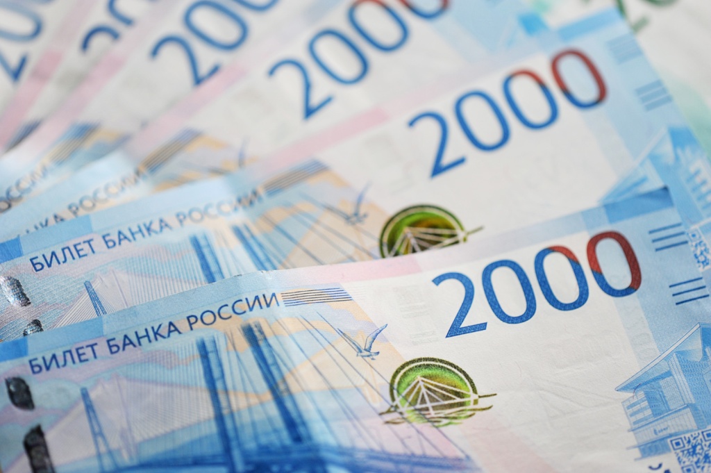 Средний чек покупателя непродовольственной розницы онлайн достиг 7000 рублей