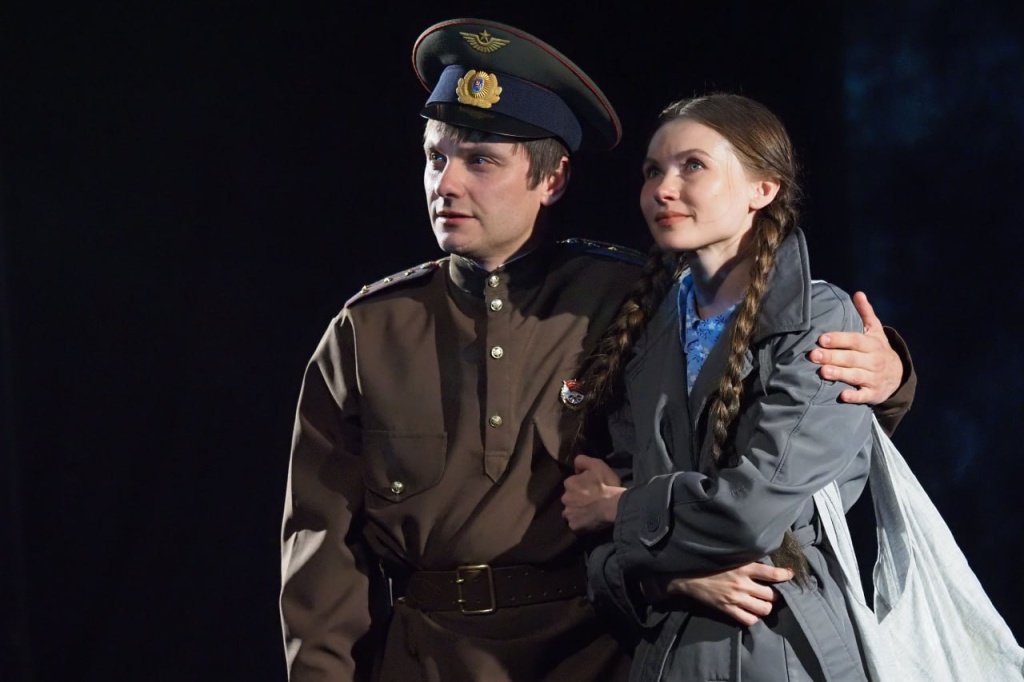 В день рождения героя Советского Союза Михаила Петровича Девятаева, в Мордовском национальном драматическом театре состоялся спектакль «Побег из ада»