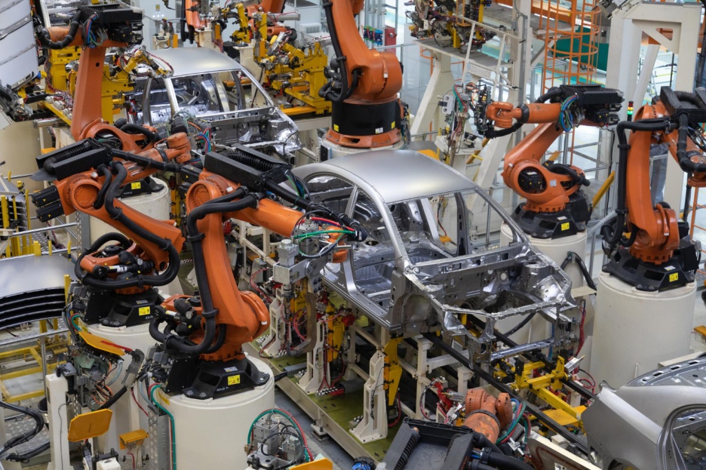 Volkswagen впервые за 88 лет закроет завод в Германии