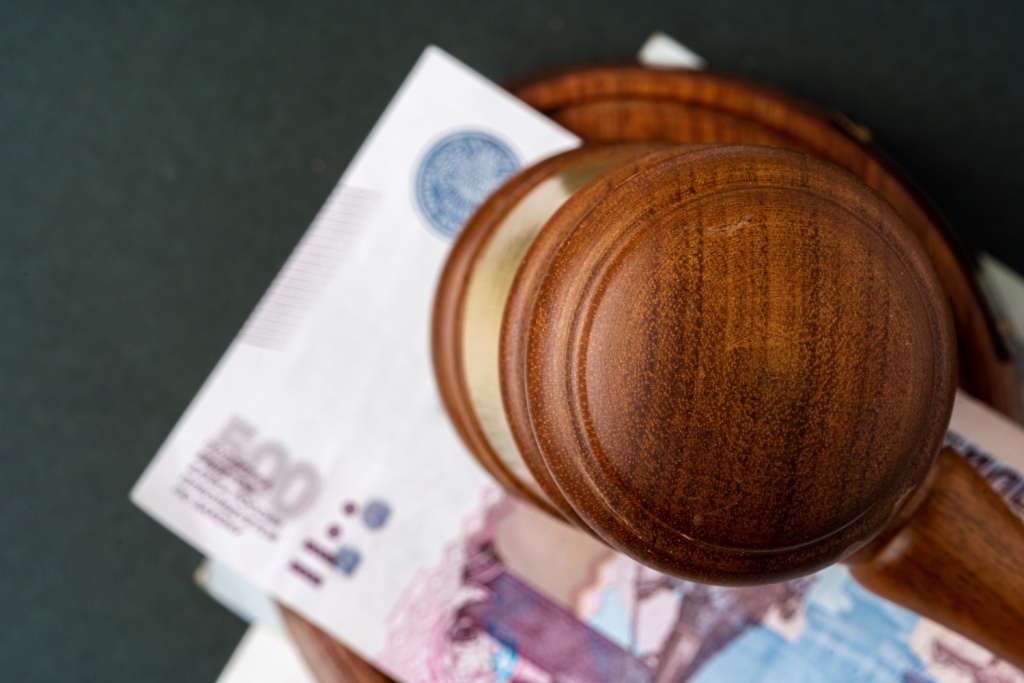 В Приангарье гендиректора строительной компании будут судить за хищение 77 миллионов рублей