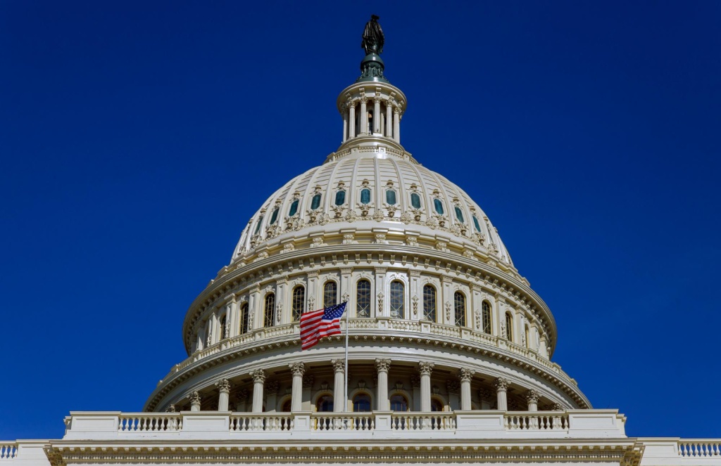Конгресс США не может согласовать бюджет: шатдаун продолжается