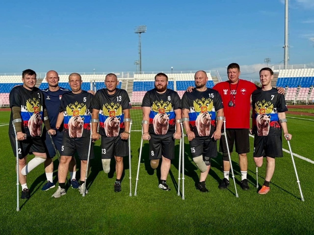 В Саранске ветераны СВО регулярно занимаются адаптивным футболом, что стало важной частью их жизни