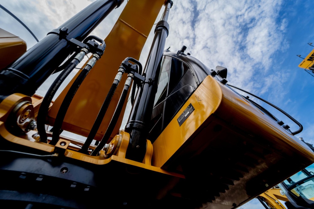 В России в 2023 году на 19% выросло производство дорожной техники