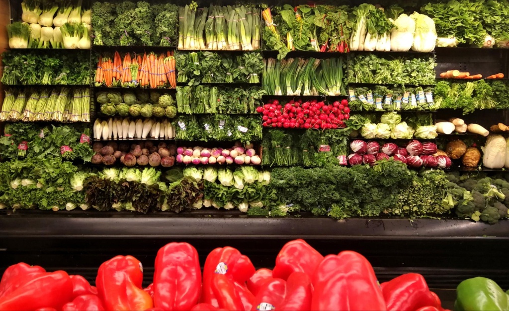 Жители Подмосковья стали покупать больше растительных продуктов из-за Великого поста