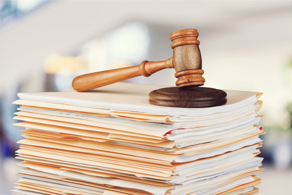 Двух жителей Приангарья будут судить за особо крупное мошенничество при установлении тарифов