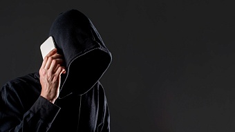 В Иркутске силовики ликвидировали нелегальный канал связи телефонных мошенников